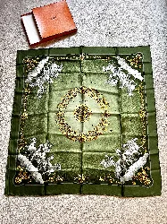 carré hermès cosmos vert bouteille 90x90cm