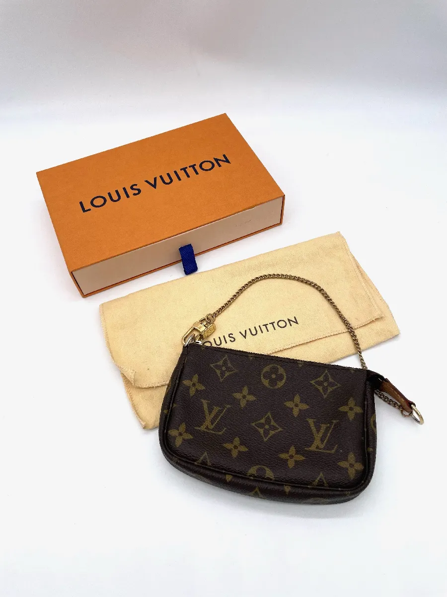 Louis vuitton Pochette Accessoires mini avec chaine DEALiCASH