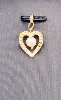 pendentif or coeur orné d'une perle de culture en pampille or 750 millième (18 ct) 1,06g