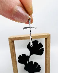 pendentif croix en or blanc or 750 millième (18 ct) 0,78g