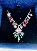 collier swarovski avec breloques en cristaux couleur rose et vert
