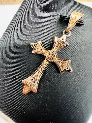 pendentif croix ancien en or rose motifs ajourés or 750 millième (18 ct) 3,04g
