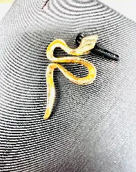 pendentif serpent en or or 750 millième (18 ct) 2,15g