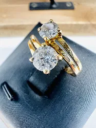 bague or toi et moi ornée de 2 oxydes or 750 millième (18 ct) 3,50g