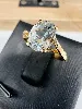 bague ornée d'une aigue-marine ovale facettée or 750 millième (18 ct) 2,09g