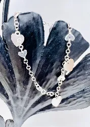 bracelet maille ronde en argent orné des breloques coeurs argent 925 millième (22 ct) 6,09g