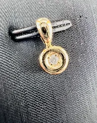 pendentif or orné d'un diamant serti clos or 750 millième (18 ct) 0,63g