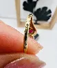 bague 2 ors centrée d'un rubis et 2 petits diamants or 750 millième (18 ct) 1,55g