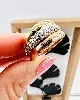 bague 3 ors centrée d'une pavage de diamants  or 750 millième (18 ct) 12,97g