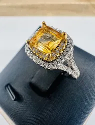 bague argent quartz carré jaune entouré des lignes d'oxydes argent 925 millième (22 ct) 3,94g