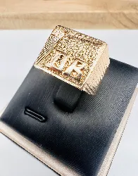 bague or chevalière initiales db or 750 millième (18 ct) 11,48g
