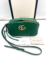 gucci sac bandoulière gg marmont en cuir vert matelassé pm