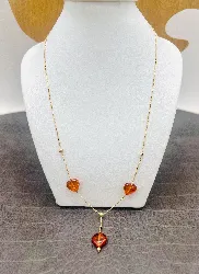 collier or maille vénitienne orné de 3 coeurs en ambres or 750 millième (18 ct) 3,60g