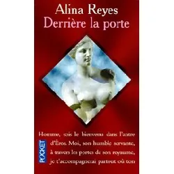 livre derrière la porte