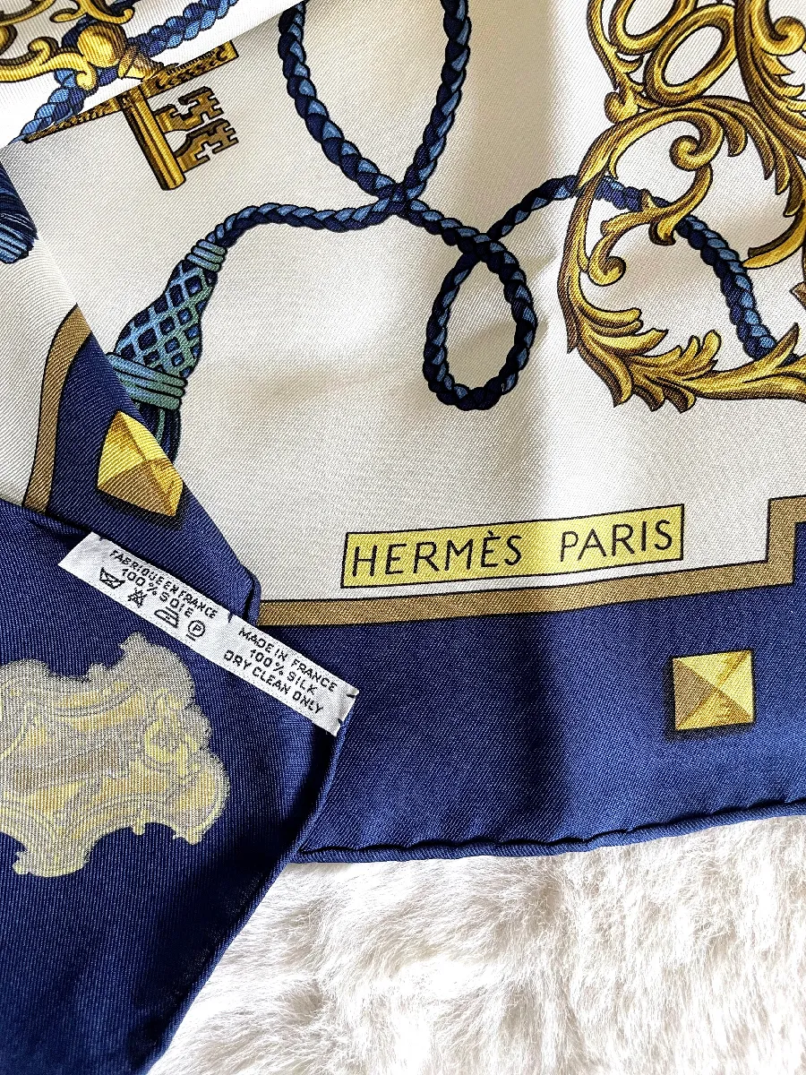Hermès Crré 90 Les Cles Keys Scrf For Sle t 1stDibs