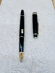 stylo roller montblanc meisterstuck couleur noir et doré