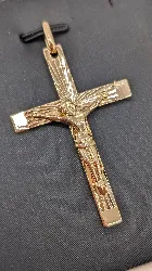 pendentif or croix de christ or 750 millième (18 ct) 10,85g
