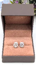 chopard boucles d'oreilles happy diamonds icons coeur en or blanc chacune ornée d'un diamant mobile or 750 millième (18 ct) 4,94g