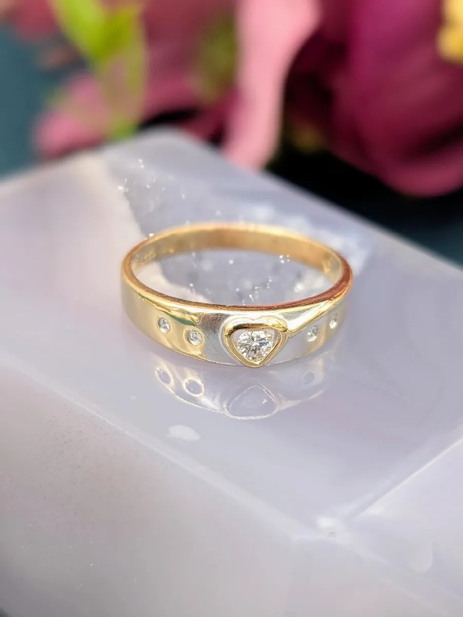 Bague Dôme En Or 18 Carats (750/1000) Avec Diamant Central 0,08 Ct - Poinçon Tête D'Aigle