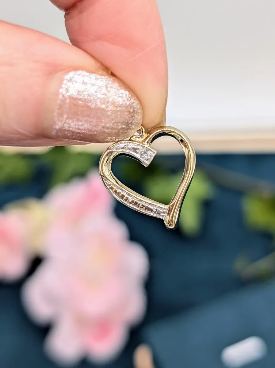 Pendentif coeur en deux or serti d'un petit diamant Or 750