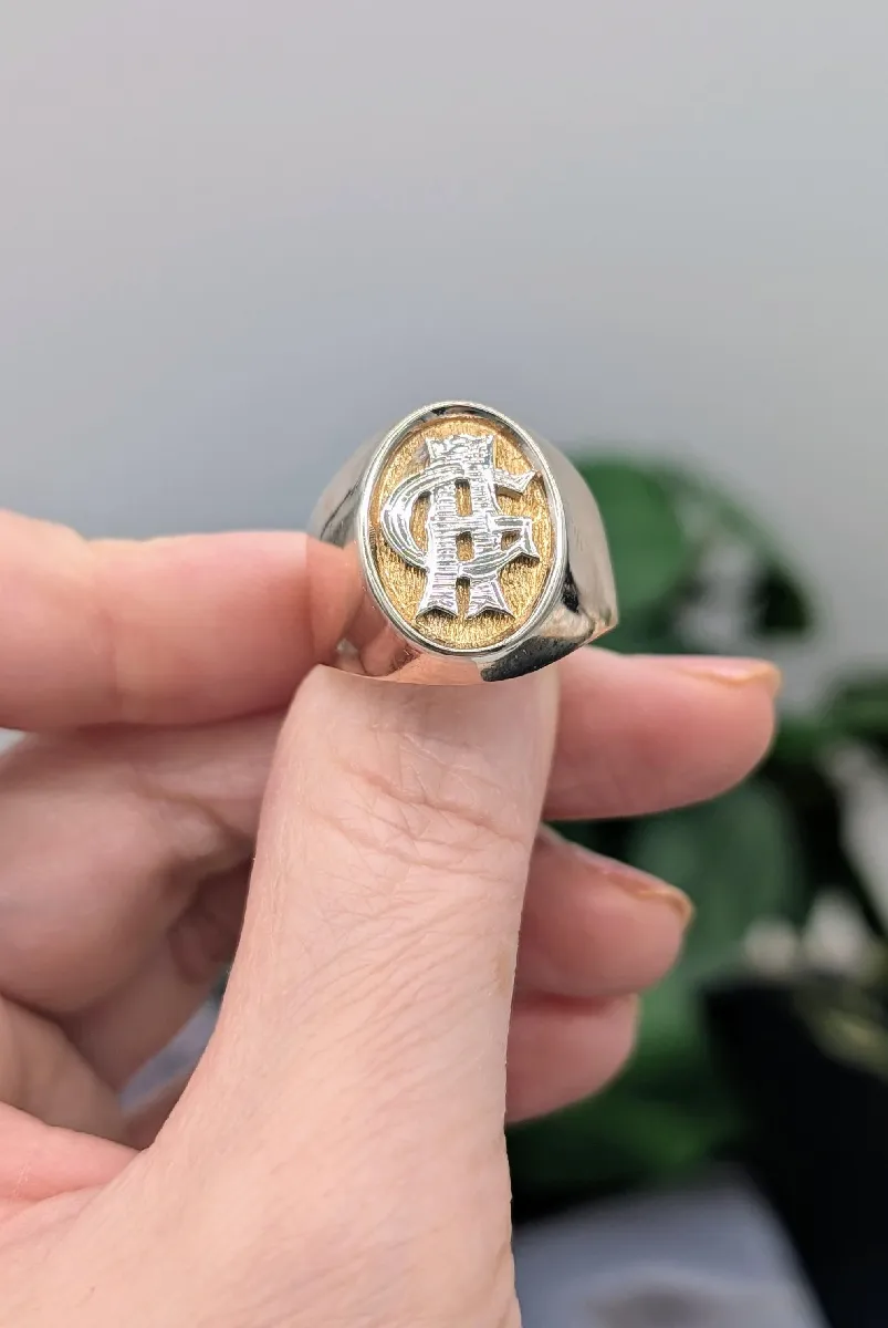 Bague Chevalière Or 18 Carats (750/1000) Initiales LC - Poids 17,13 G - Poinçon Tête D'aigle - Occasion