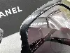 lunettes de soleil chanel carrée ch 5521 c622s6 les branches en acétate et métal, les verres dégardes gris