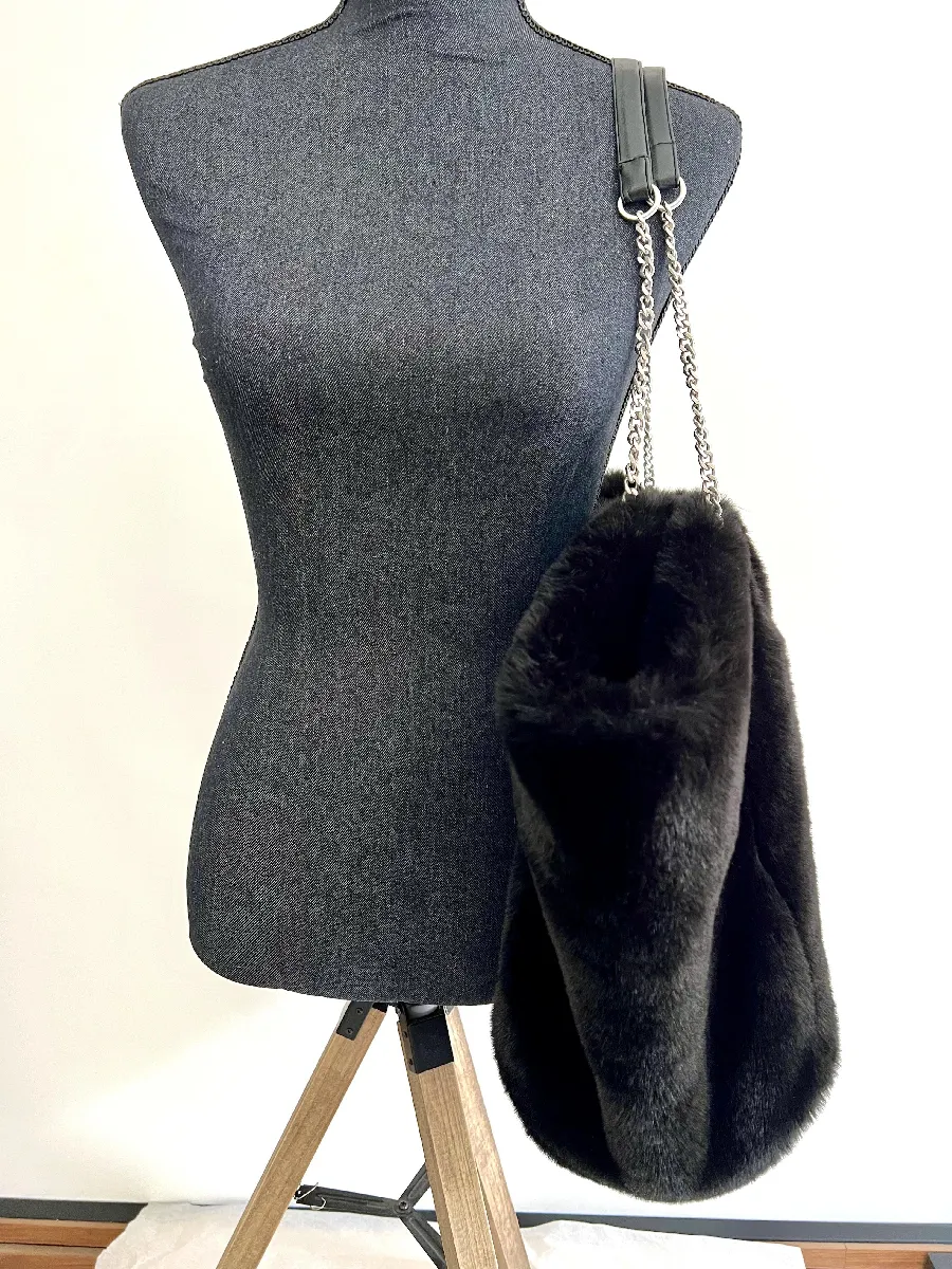 Sac cabas IKKS en fausse fourrure Noir DEALiCASH