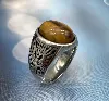 bague chevalier avec pierre oeil de tigre en acier t10