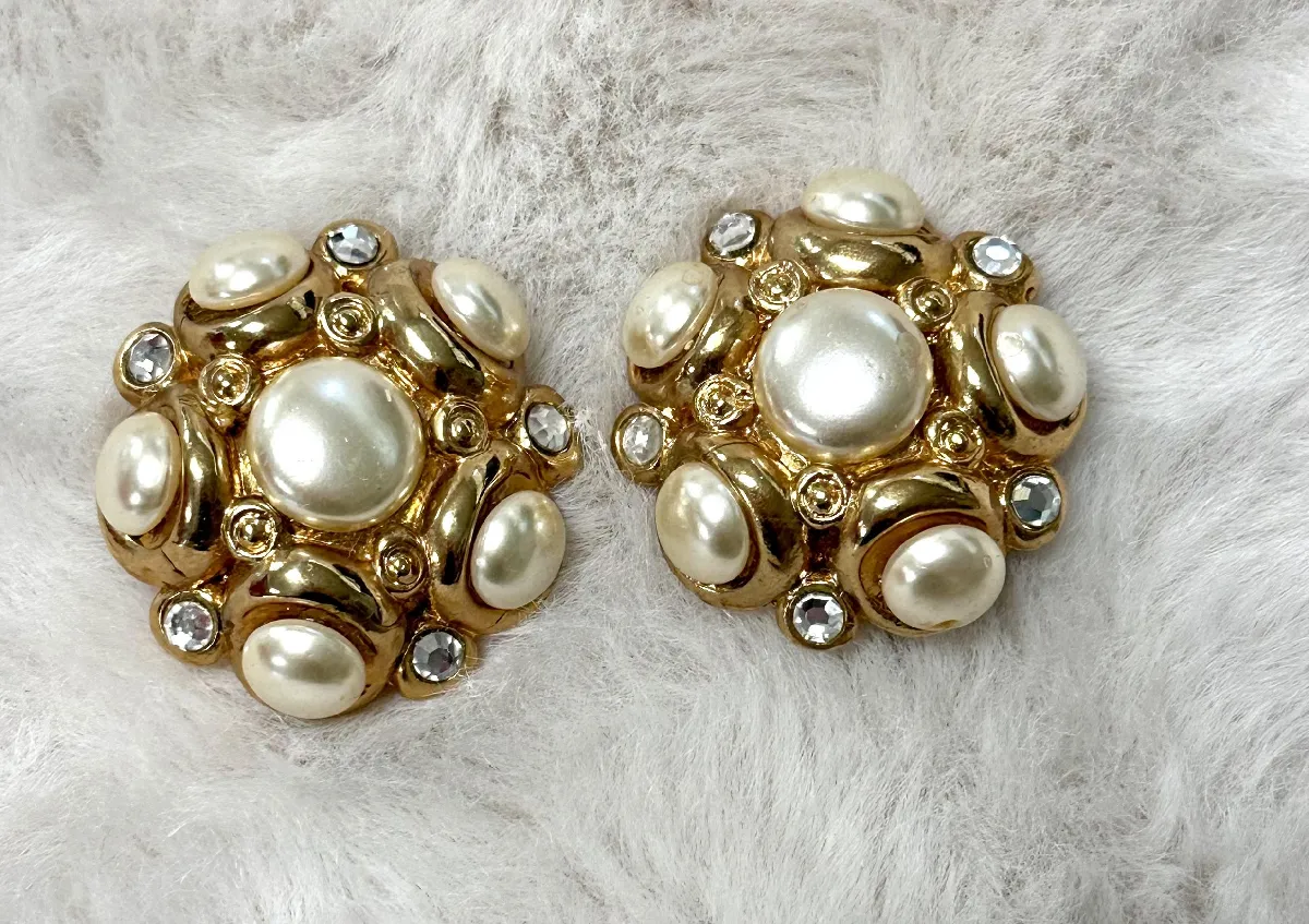 Boucles D'Oreilles De La Marque JACKY DE G - Bijou D'Occasion En Métal Et Résine