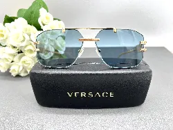 lunettes de soleil versace ve2275 avec des verres bleus