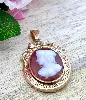 pendentif/broche camée orange en or rose surmonté d'une petite demie perle or 750 millième (18 ct) 16,36g