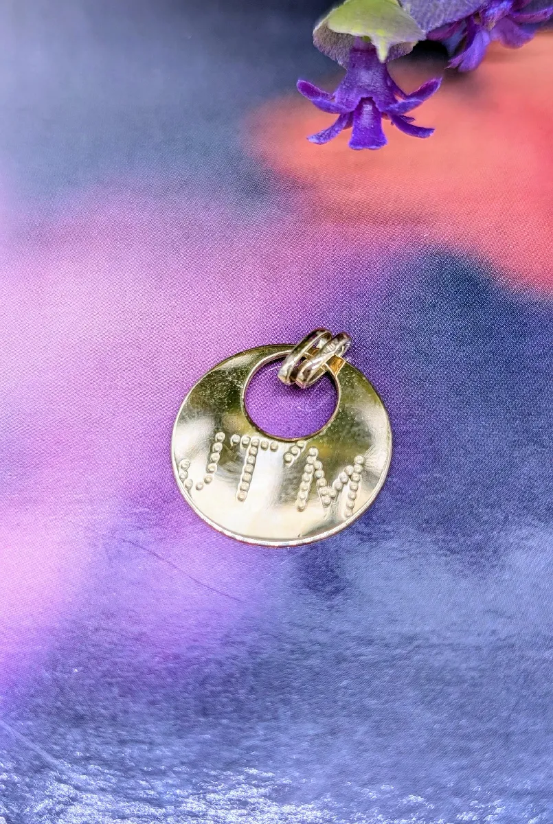 Camée bijoux, pendentif camée 2.80gr en or 750, 24 mm x 15 mm. Camée