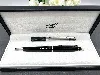 stylo bille montblanc meisterstück platiné medium en récine noire et métal argenté