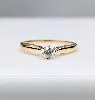 bague solitaire or centrée d'un diamant d'environ 0,28ct or 750 millième (18 ct) 2,46g