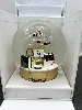 boule a neige chanel sur socle doré à décor d'un flacon de parfum n°5