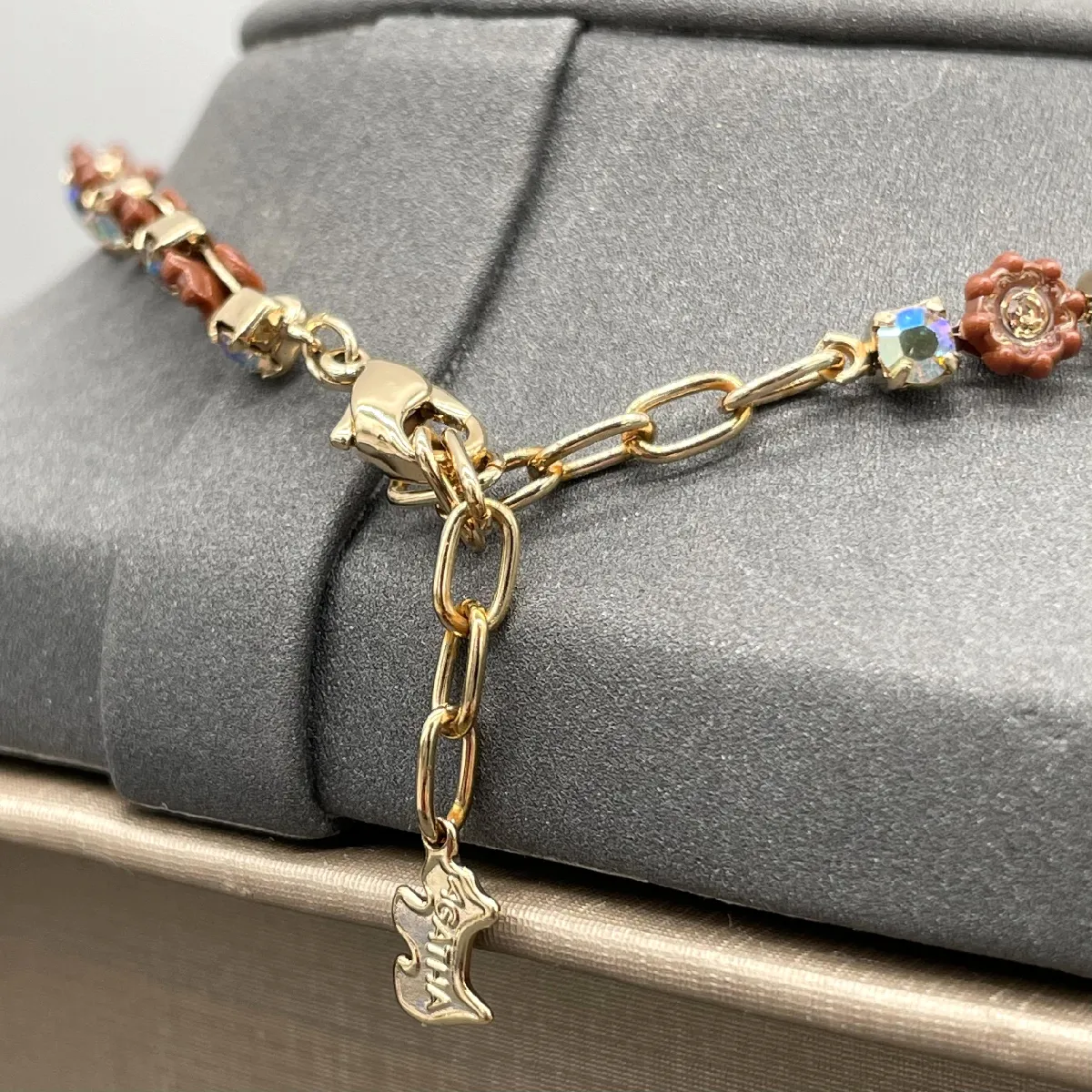 Collier Ras Du Cou (collier Choker) Agatha Paris Doré Avec Strass - Occasion