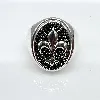 bague thomas sabot chevalière fleur de lys bordé d’un pavé zircon noir argent 925 millième (22 ct) 14,79g