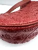 sac lune lacoste maheki en cuir embossé rouge brique