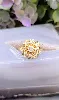 bague fleur sertie de 9 quartz blancs or 750 millième (18 ct) 3,03g