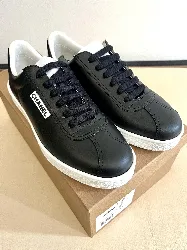 baskets chanel uniform en cuir noir