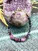 fbr2827 bracelet pierre améthyst, jadéte, ilolite,grenat et métal doré l16-19 cm
