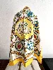 foulard / carré 90 hermès les emblèmes de l'europe en soie couleur jaune et blanche