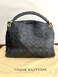 sac louis vuitton artsy en cuir empreinte couleur bleu nuit