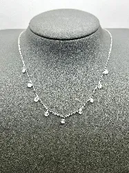 87343145 collier chaîne orné de 5 oxydes l45 cm argent 925 millième (22 ct) 1,55g argent 925 millième (22 ct) 1,55g