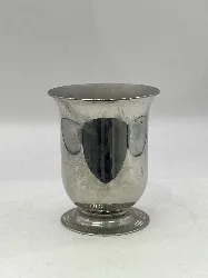 gobelet metal argente