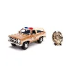jada toys - 1/24 - chevrolet k5 blazer + badge - stranger things 1980 - 31111gd - 253255003