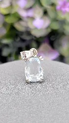 pendentif or blanc orné d'une aigue-marine or 750 millième (18 ct) 3,16g