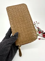 portefeuille bottega veneta marron claire style tressé