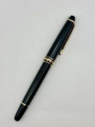 stylo bille montblanc meisterstück platiné medium en récine noire et métal doré