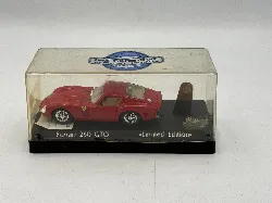 voiture miniature solido ferrari 250 gto 1/43